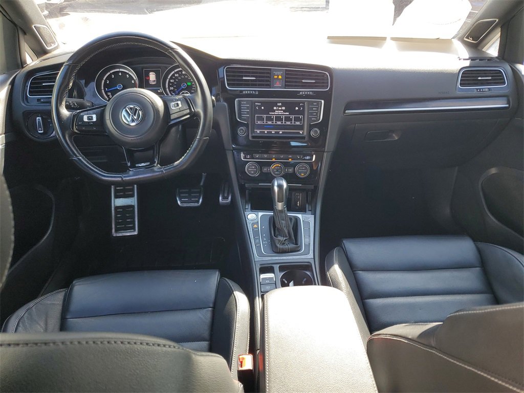Used 2017 Volkswagen Golf R 4-Door image 15