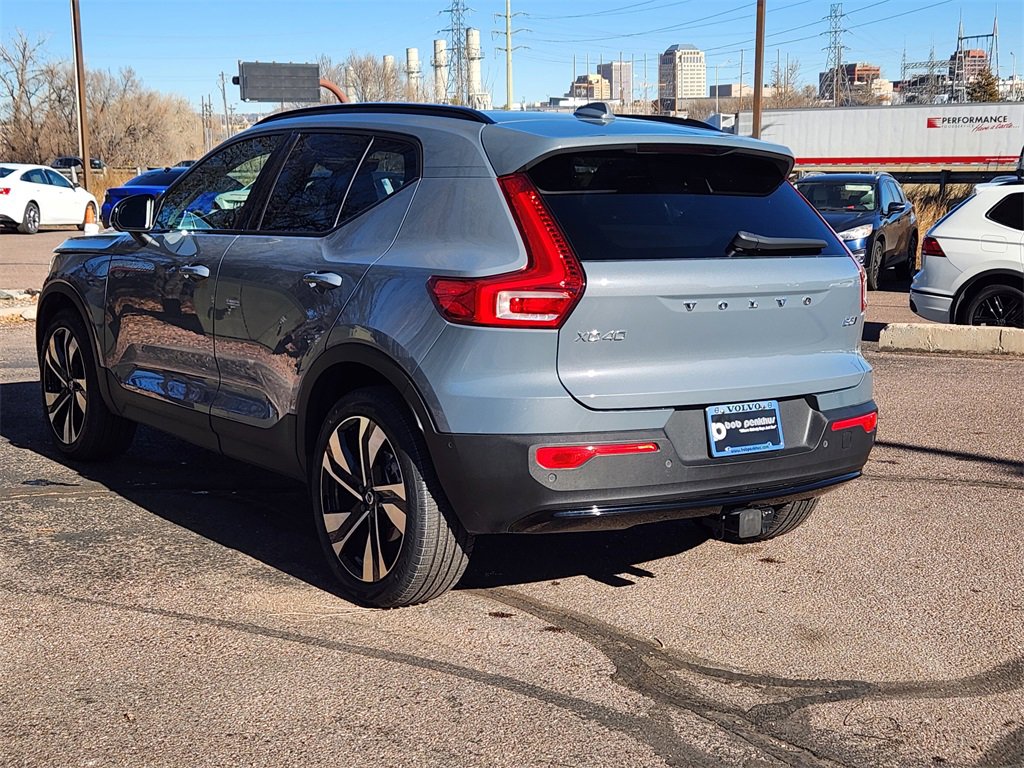 Used 2023 Volvo XC40 B5 Ultimate image 26