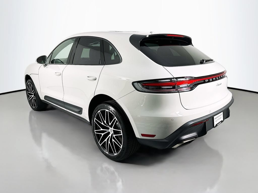 New 2026 Porsche Macan AWD/4WD image 3