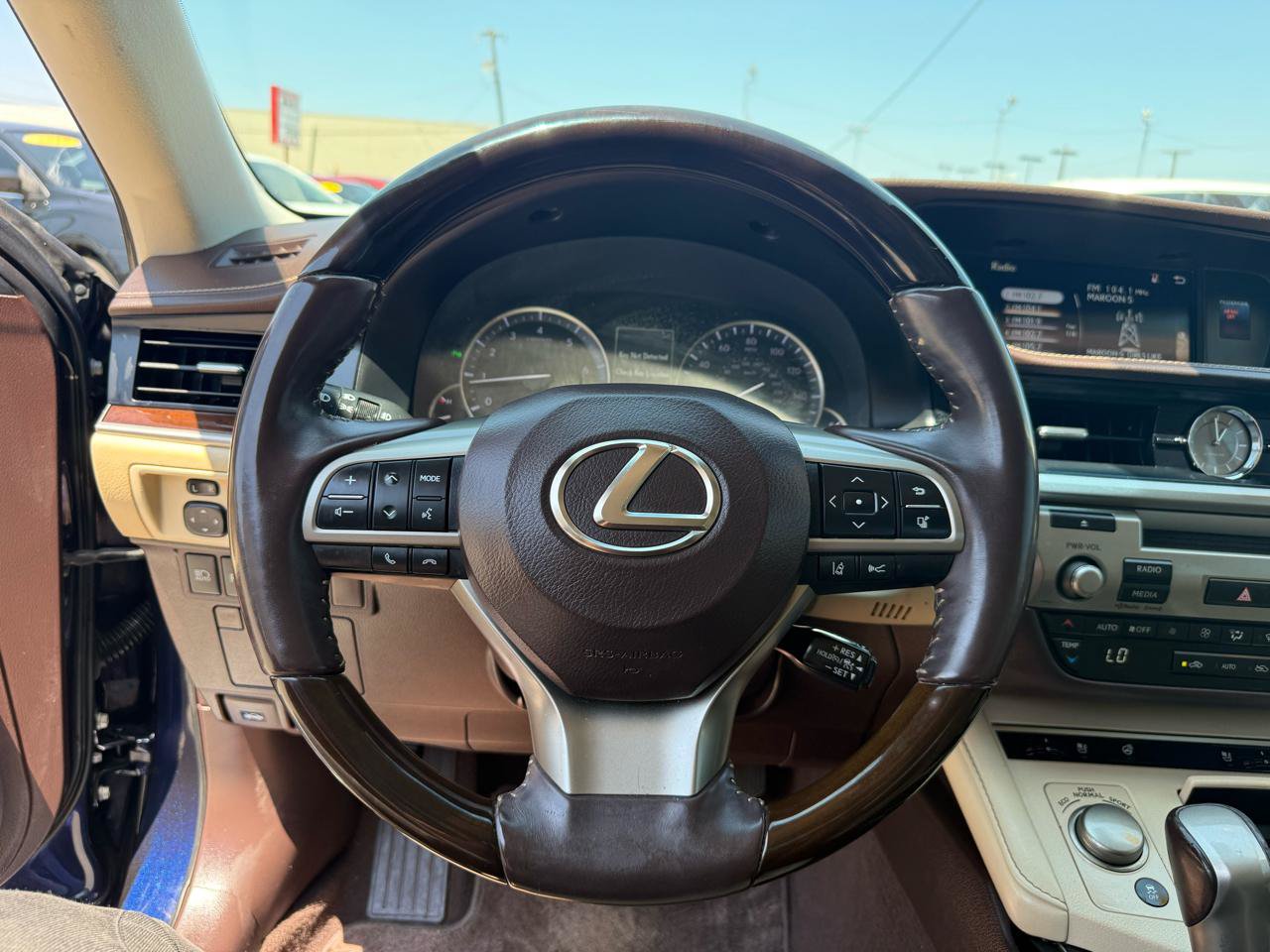 Used 2017 Lexus ES 350 w/ Premium Package FWD image 14