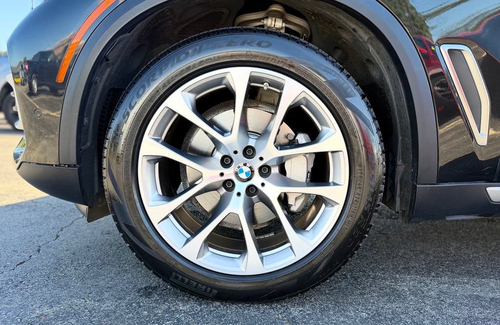 Used 2019 BMW X5 xDrive40i AWD/4WD image 3