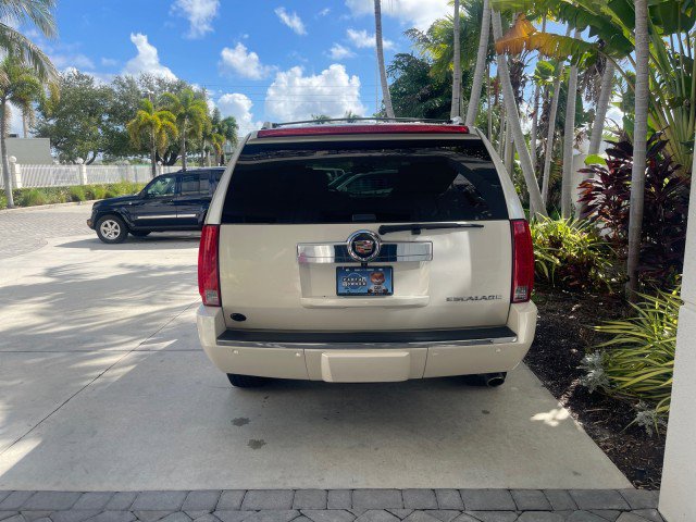Used 2013 Cadillac Escalade 2WD image 36