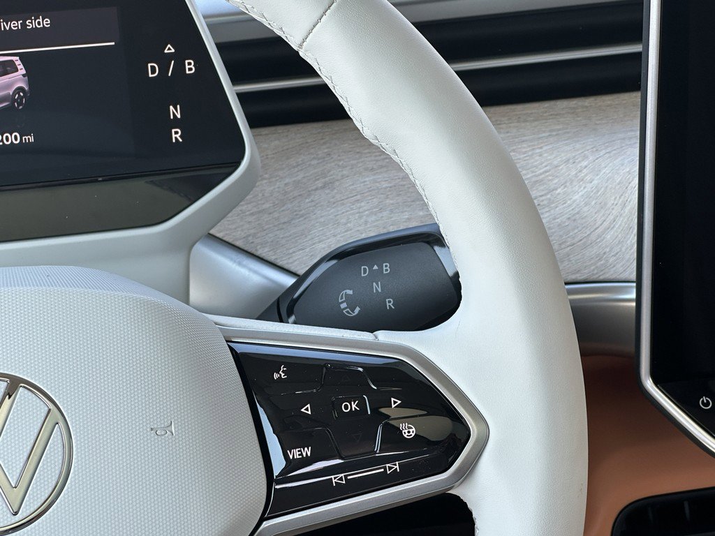 New 2025 Volkswagen ID. Buzz Pro S Plus image 12