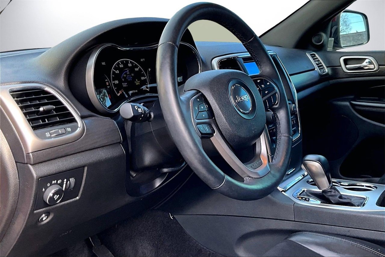 Certified 2018 Jeep Grand Cherokee Altitude image 18