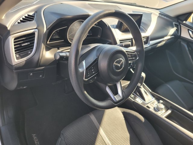 Used 2017 MAZDA MAZDA3 Sport w/ Preferred Equipment Package FWD image 9