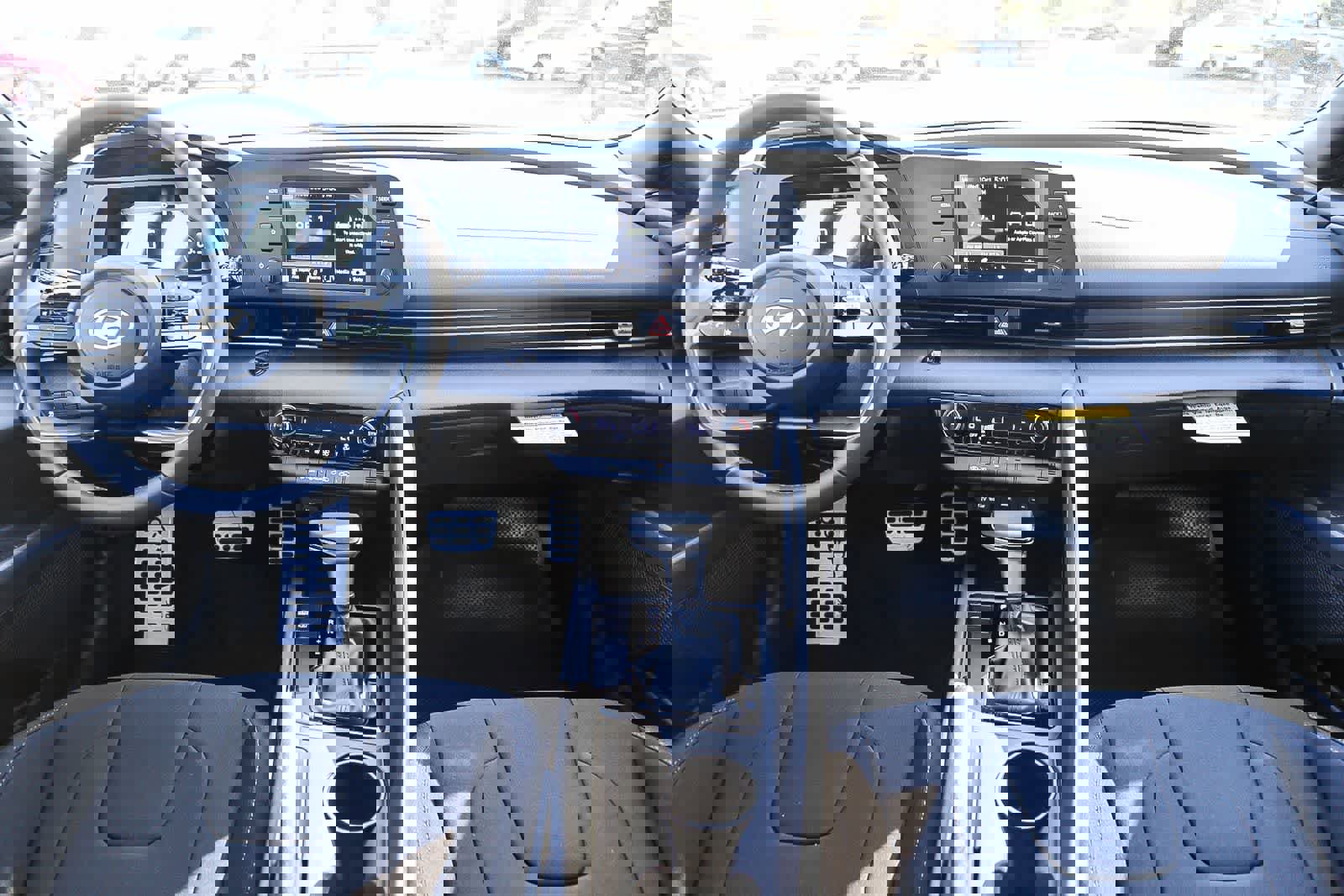 New 2025 Hyundai Elantra Sport image 10