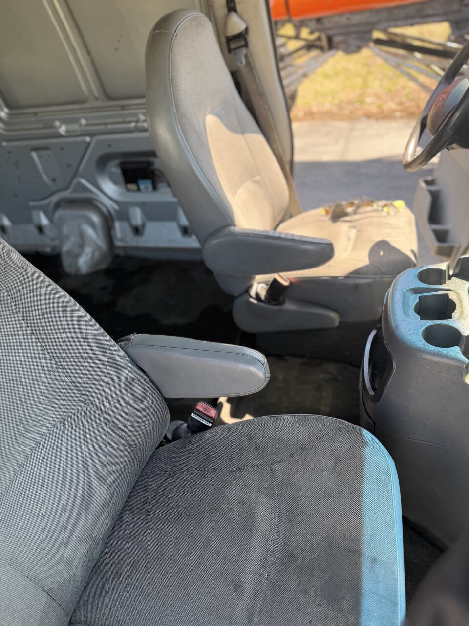 Used 2003 Ford E-250 and Econoline 250 Extended image 20