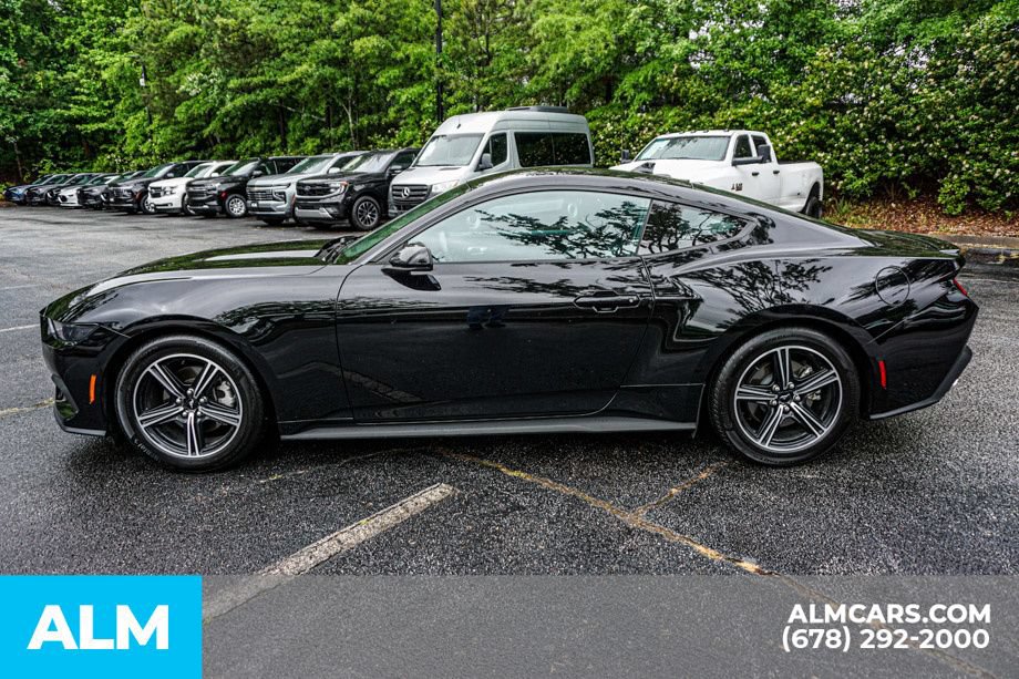 Used 2025 Ford Mustang Premium RWD image 6