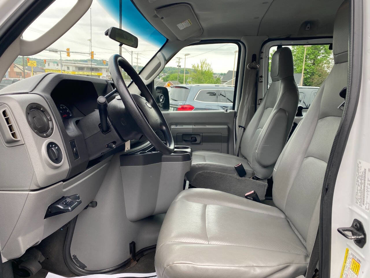 Used 2012 Ford E-350 and Econoline 350 XL RWD image 9