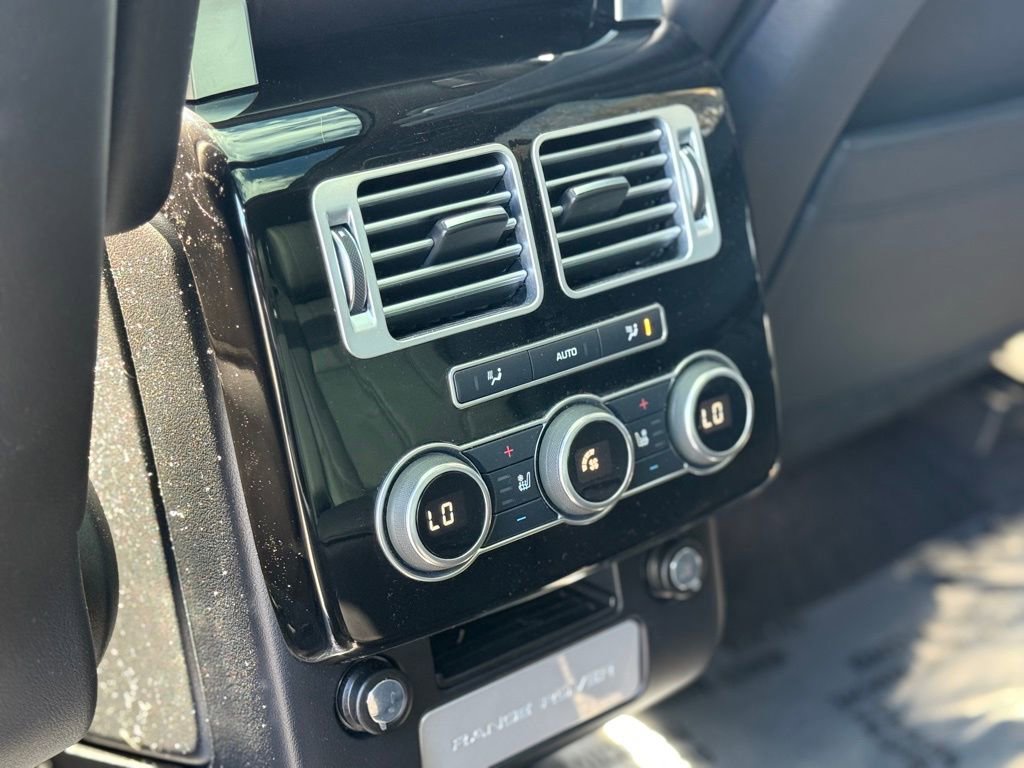 Used 2017 Land Rover Range Rover Supercharged image 18