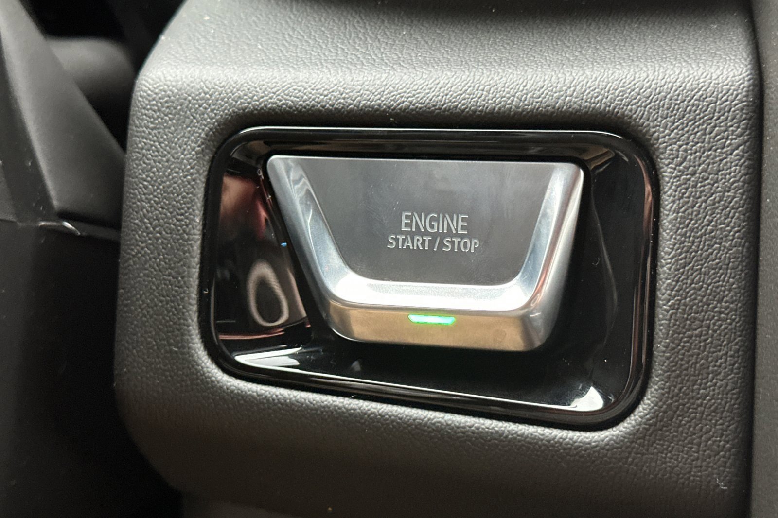 New 2026 GMC Yukon XL Denali image 25