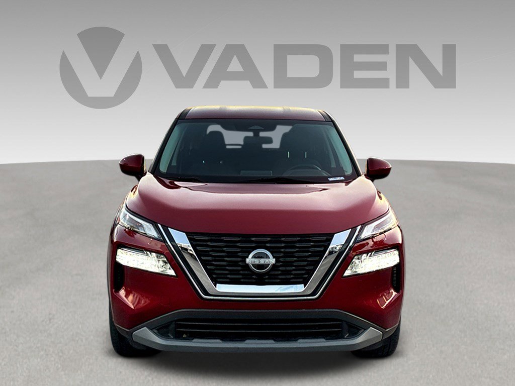 Used 2023 Nissan Rogue SV image 2