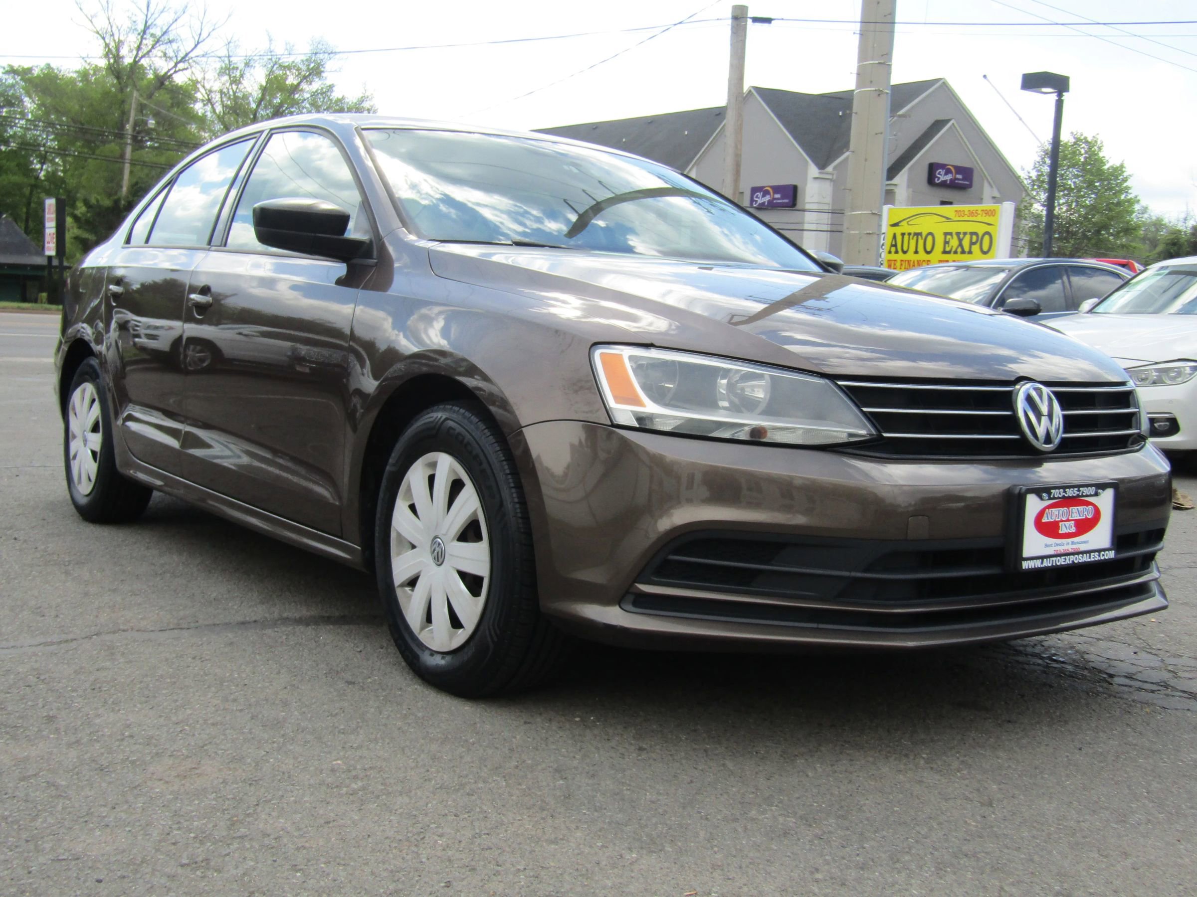Used 2015 Volkswagen Jetta S FWD image 1