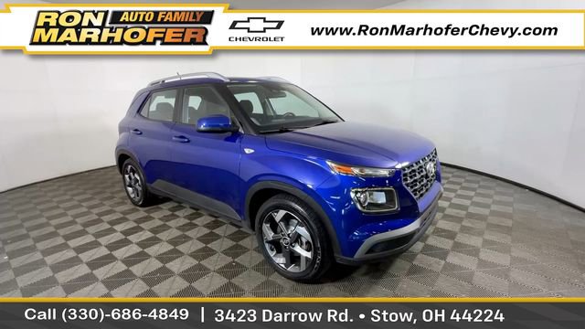 Used 2023 Hyundai Venue SEL FWD image 1
