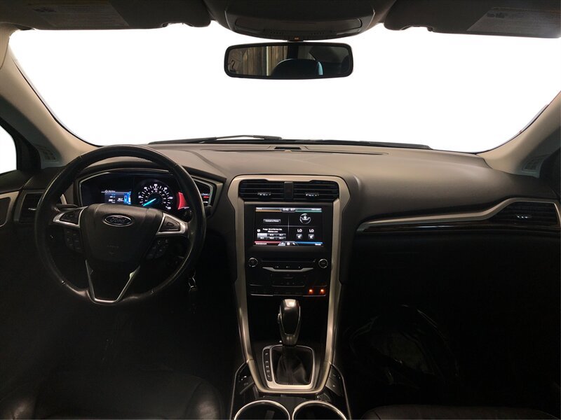 Used 2014 Ford Fusion Energi SE FWD image 22