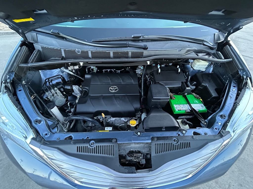 Used 2016 Toyota Sienna XLE Premium image 33