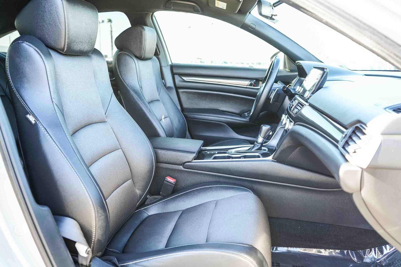 Used 2019 Honda Accord Sport image 16