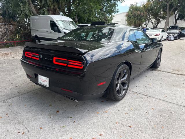 Used 2019 Dodge Challenger R/T RWD image 6