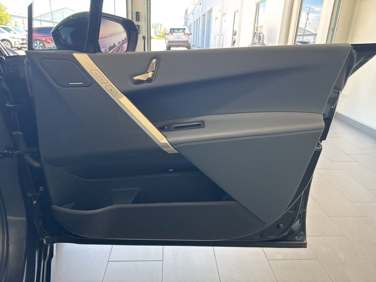 Used 2024 BMW iX xDrive50 w/ Sport Package image 53