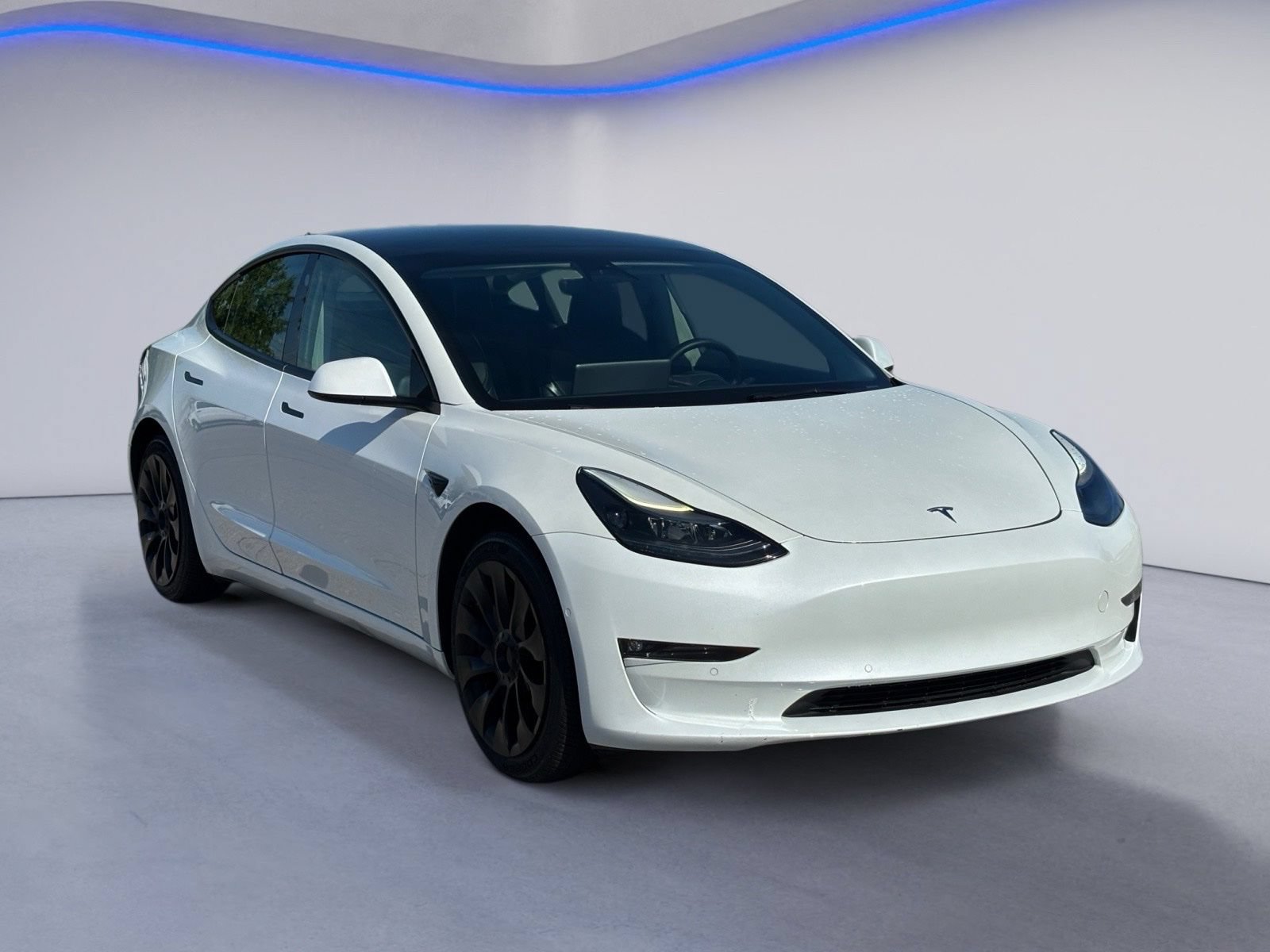 Used 2022 Tesla Model 3 Long Range AWD/4WD image 5