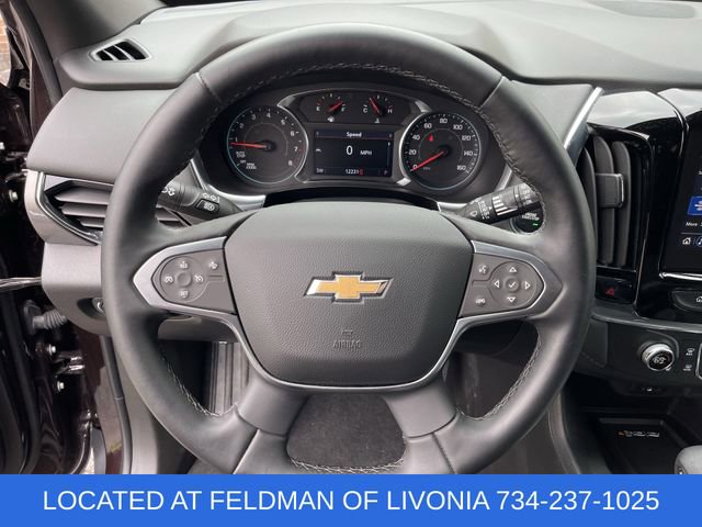 Used 2023 Chevrolet Traverse LT FWD image 11
