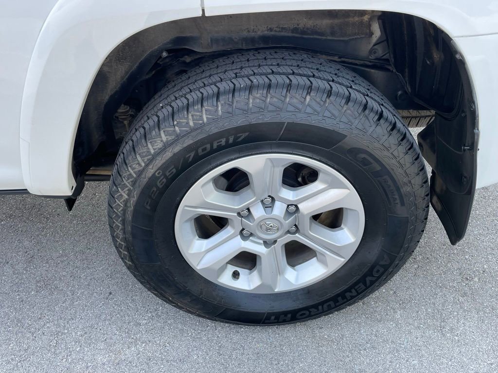 Used 2024 Toyota 4Runner SR5 image 32