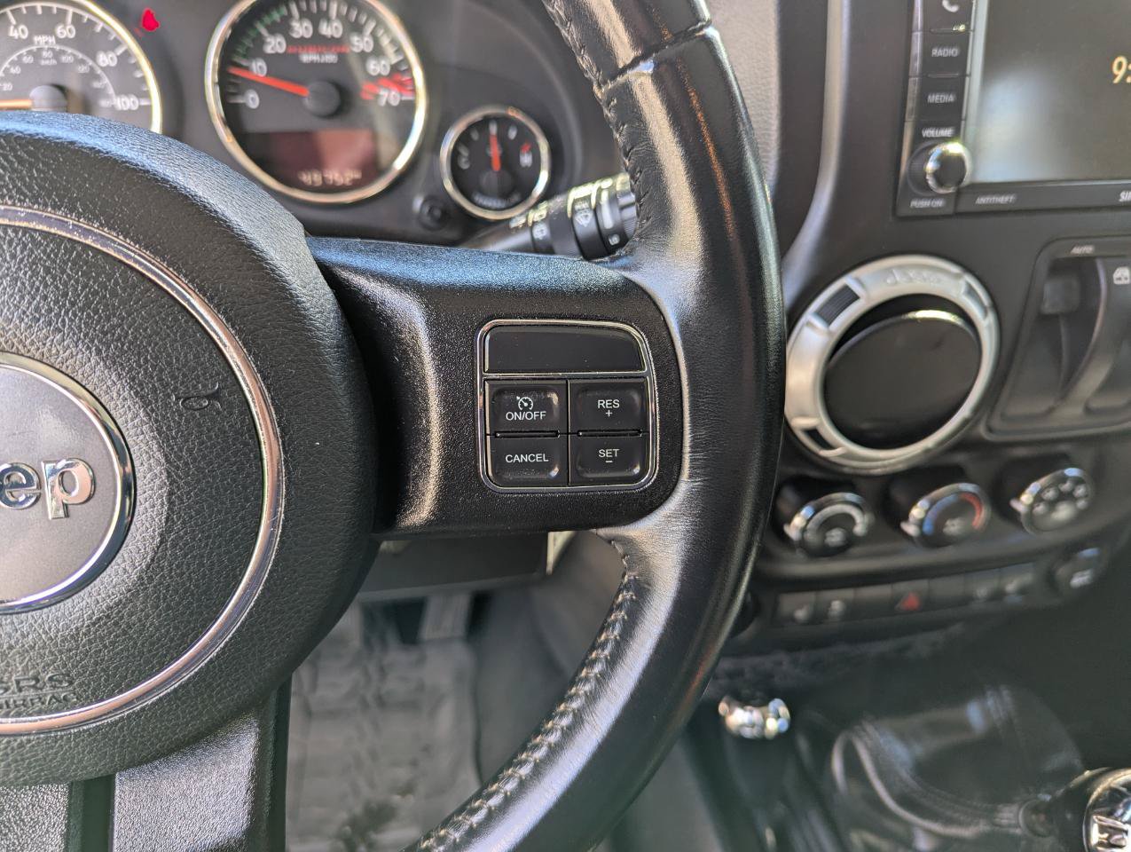 Used 2017 Jeep Wrangler Rubicon AWD/4WD image 17