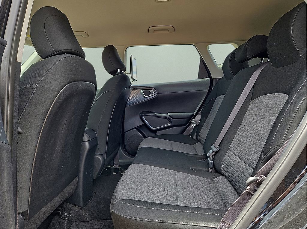 Used 2020 Kia Soul S FWD image 15