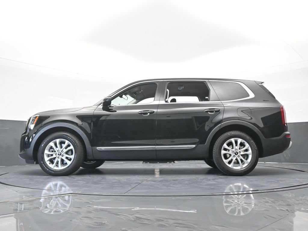 Used 2022 Kia Telluride LX FWD image 60