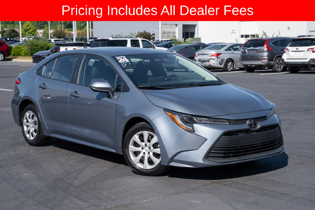 Used 2024 Toyota Corolla LE FWD image 1