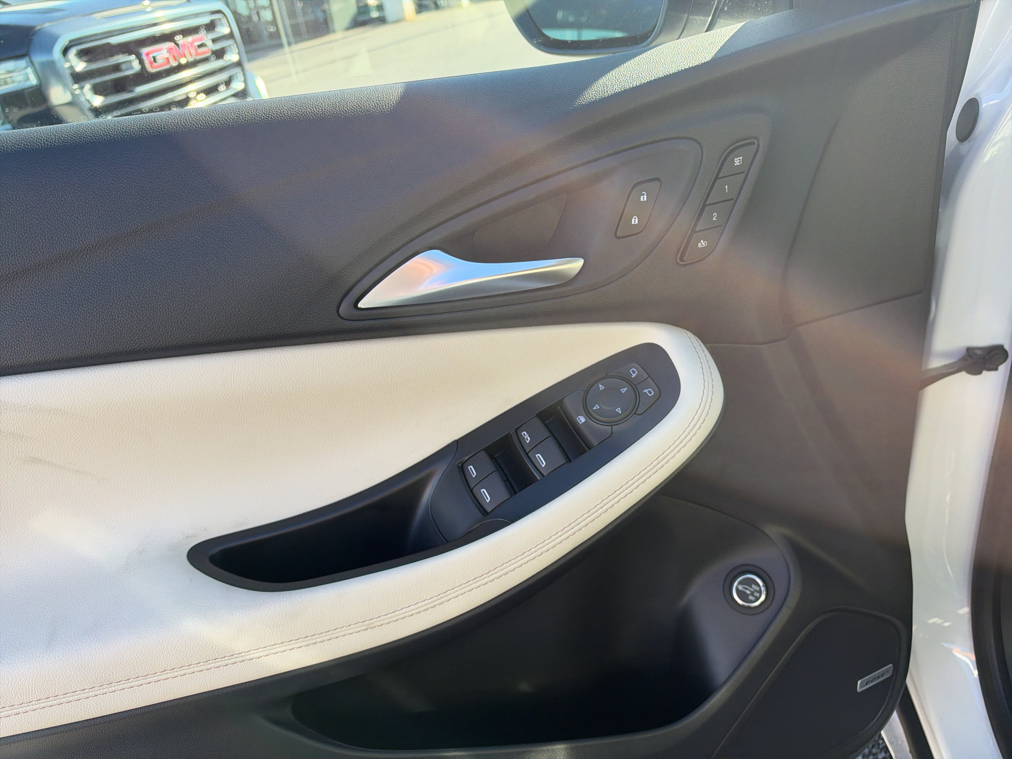 New 2026 Buick Encore GX Avenir w/ Avenir Technology Package FWD image 15