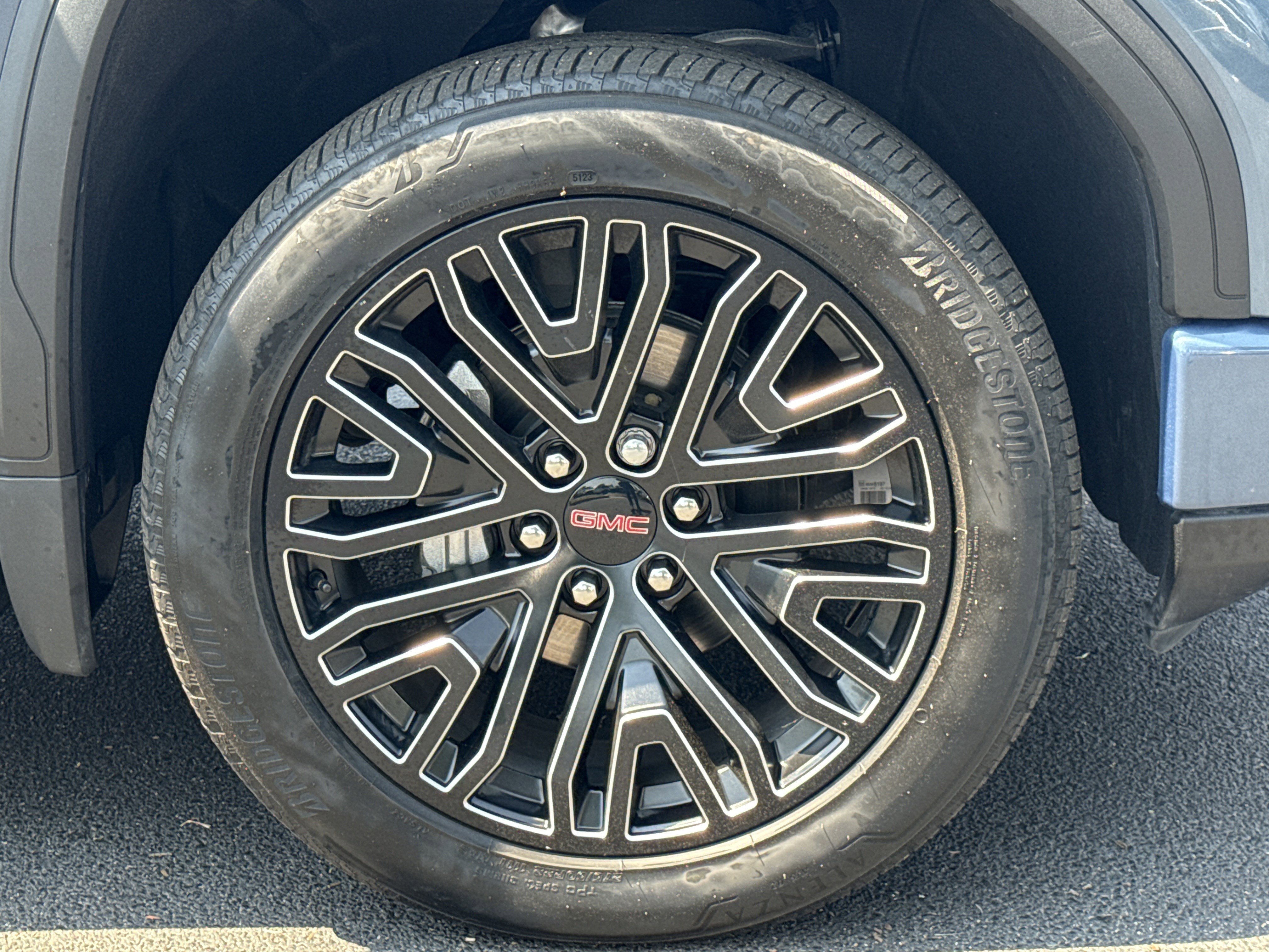 Used 2024 GMC Sierra 1500 Denali AWD/4WD image 13