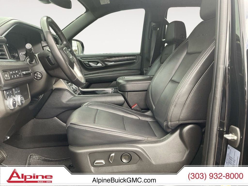 Used 2022 GMC Yukon Denali AWD/4WD image 9