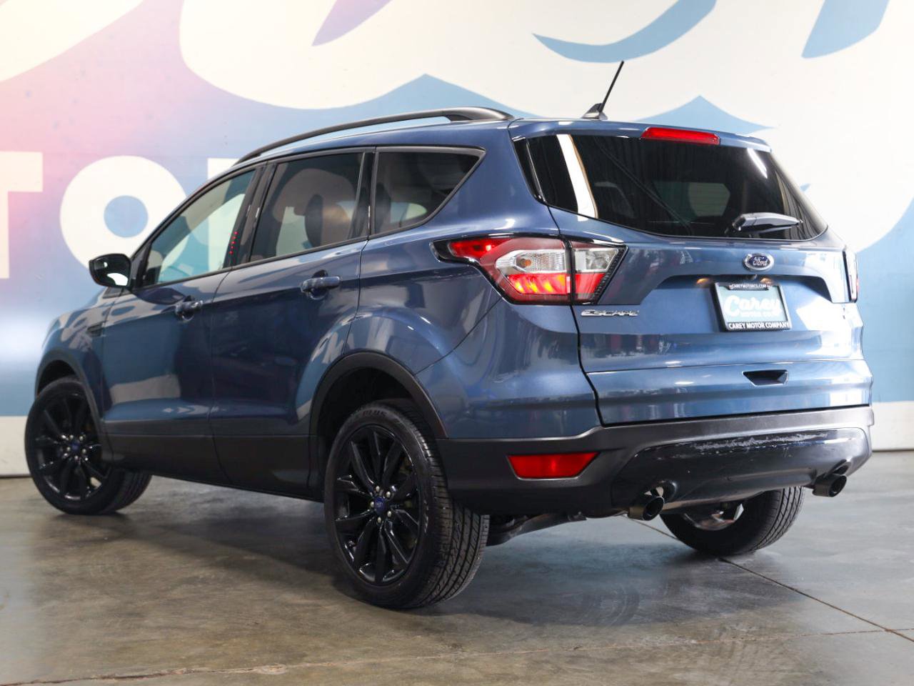 Used 2018 Ford Escape SE w/ SE Sport Appearance Package image 2