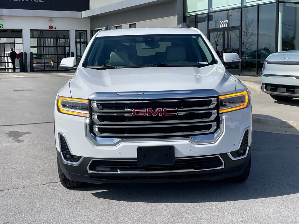 Used 2022 GMC Acadia SLT w/ Preferred Package image 2