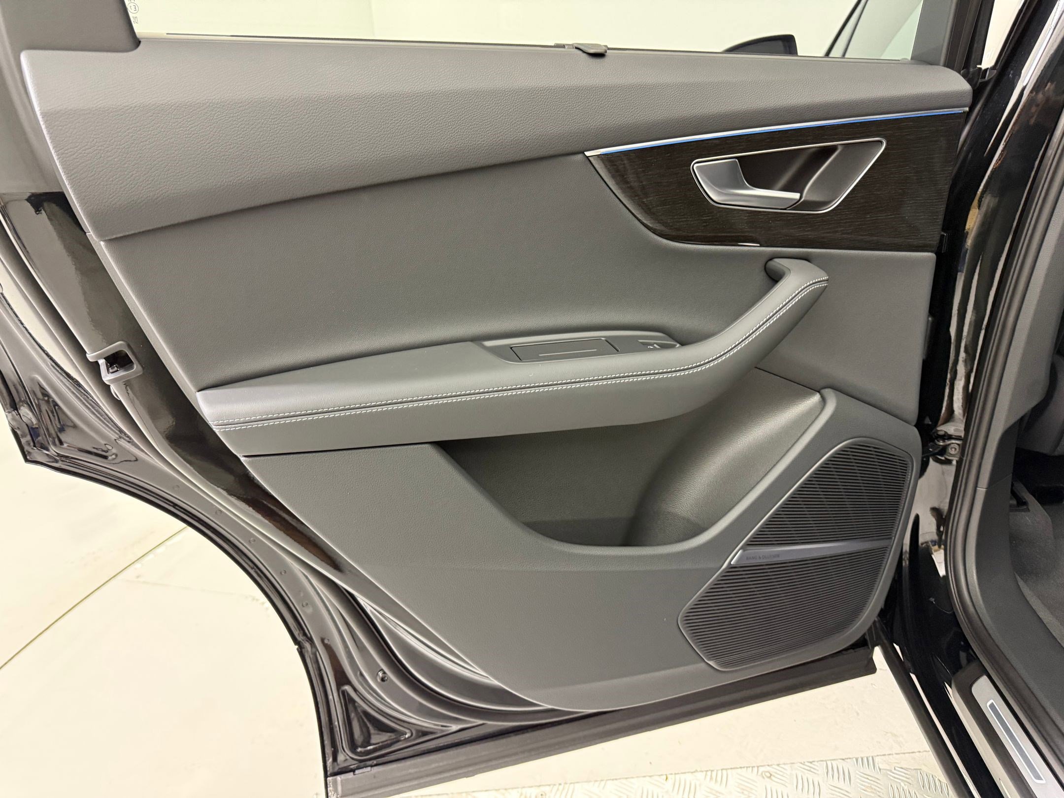 New 2026 Audi Q7 3.0T Premium Plus AWD/4WD image 25