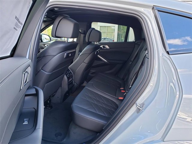 New 2026 BMW X6 xDrive40i w/ Climate Comfort Package image 11