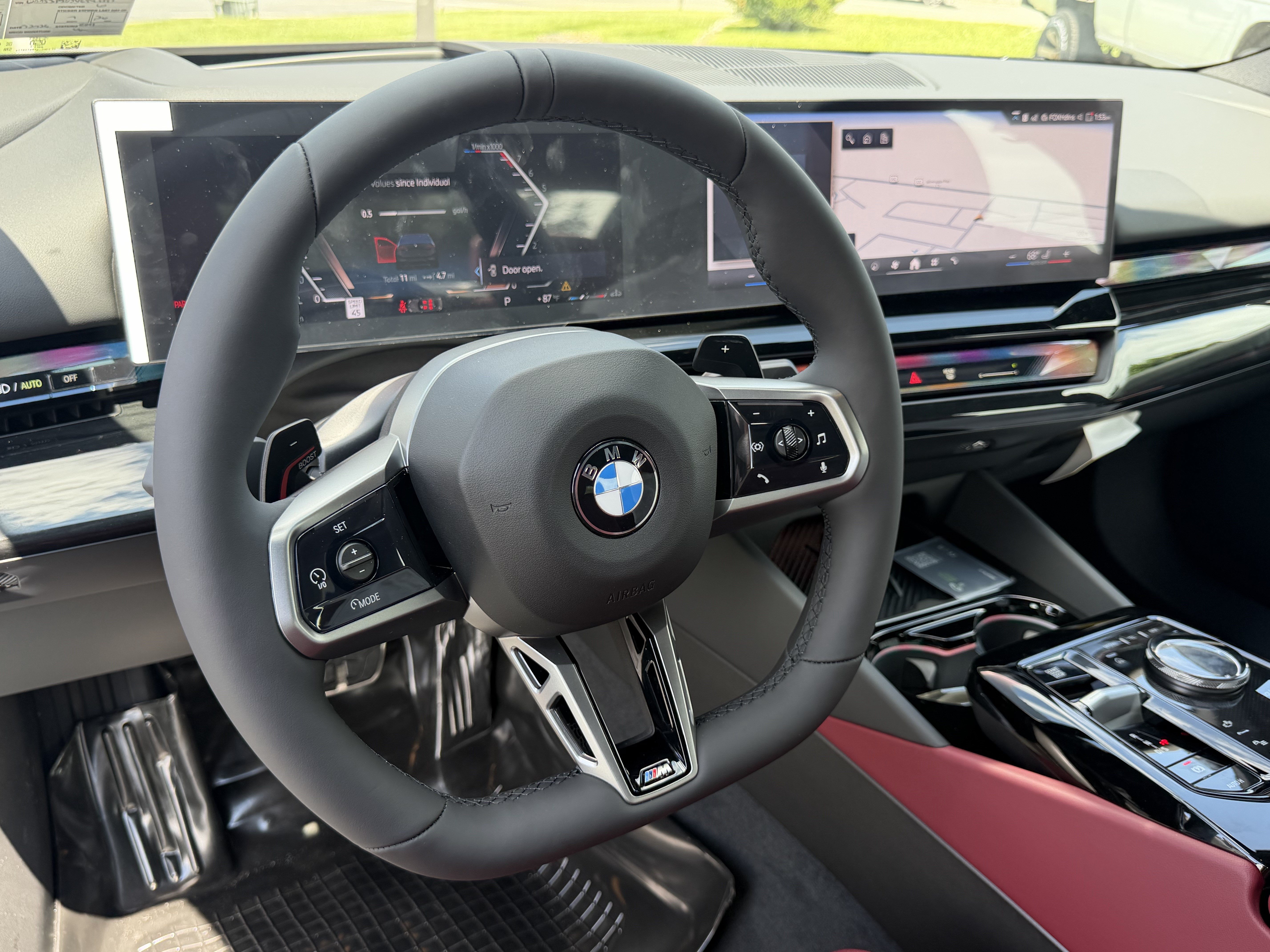 Used 2027 BMW 530i xDrive w/ M Sport Package AWD/4WD image 14