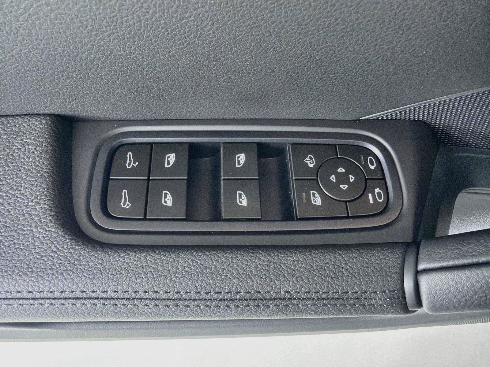 New 2026 Porsche Cayenne AWD/4WD image 9