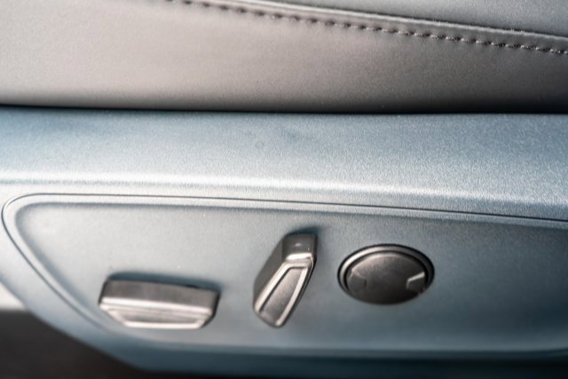 New 2025 Ford Maverick Lariat w/ Black Appearance Package image 12