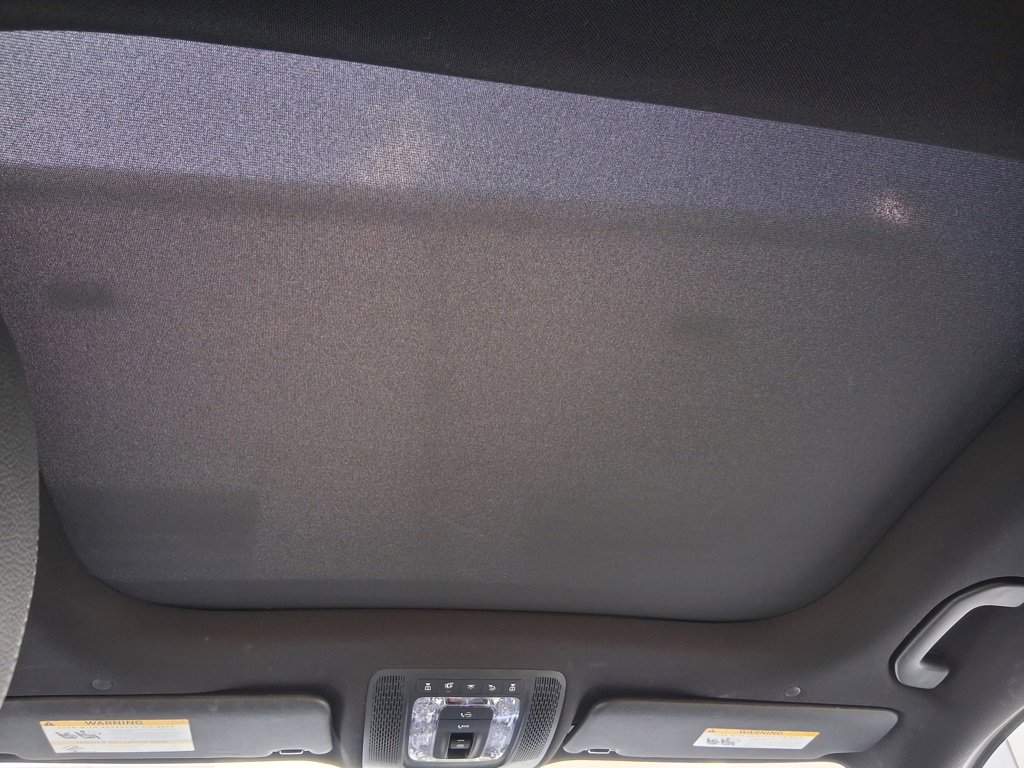 Used 2023 Mercedes-Benz GLB 250 image 15