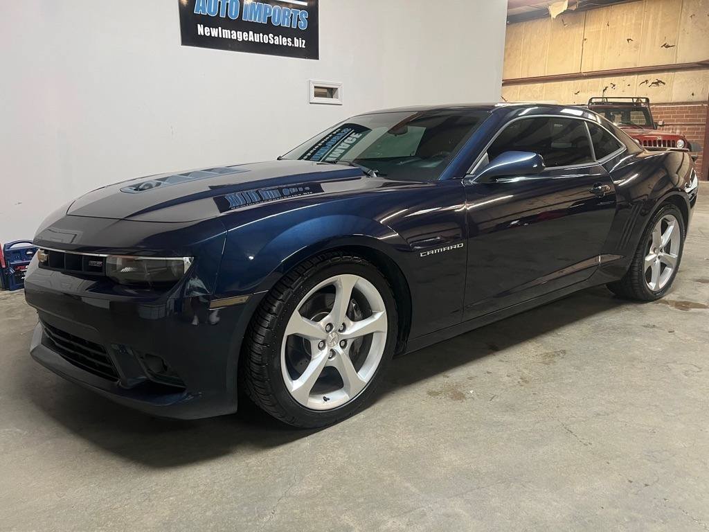 Used 2015 Chevrolet Camaro SS w/ RS Package RWD image 8