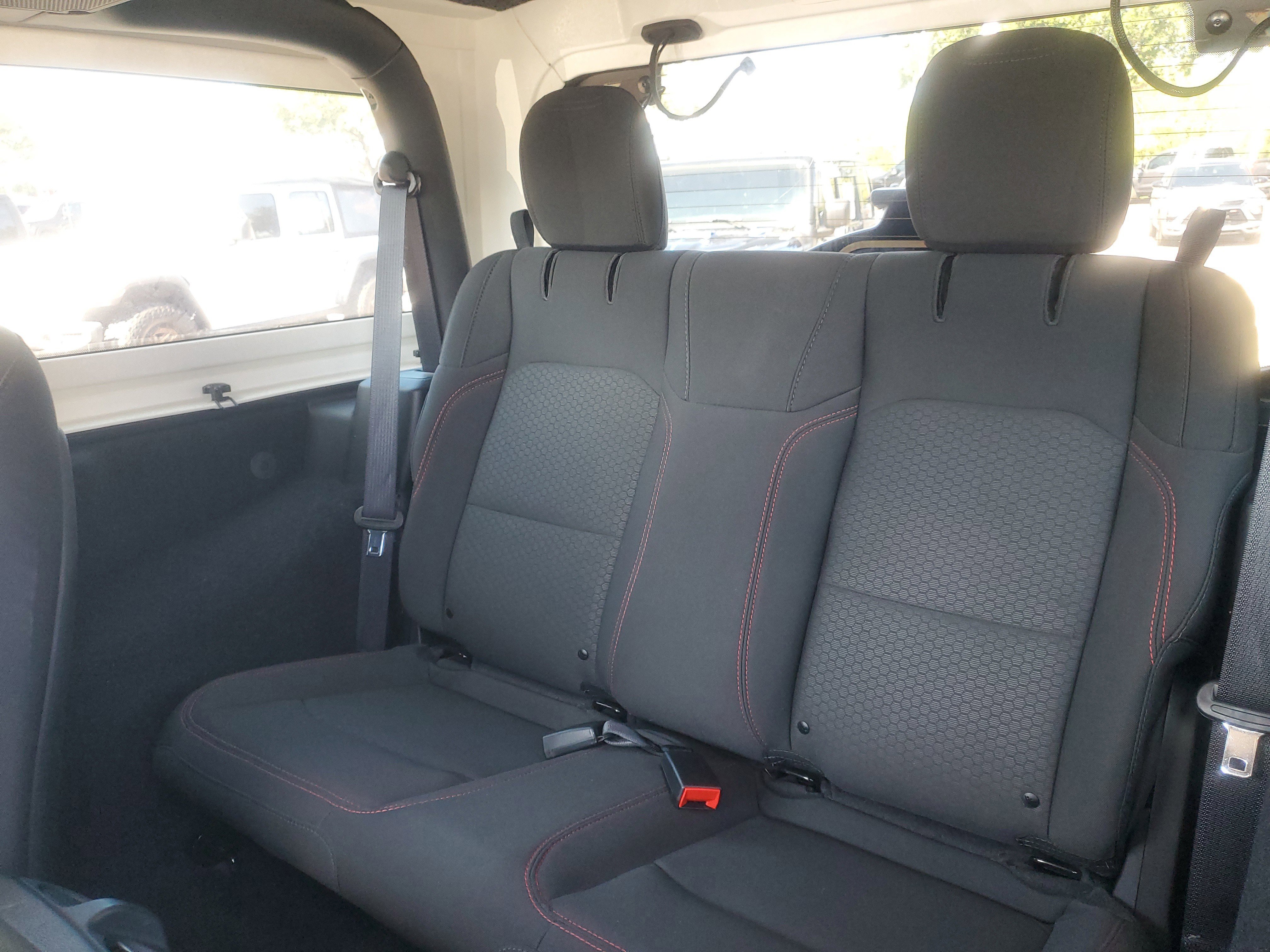 Used 2021 Jeep Wrangler Rubicon AWD/4WD image 12