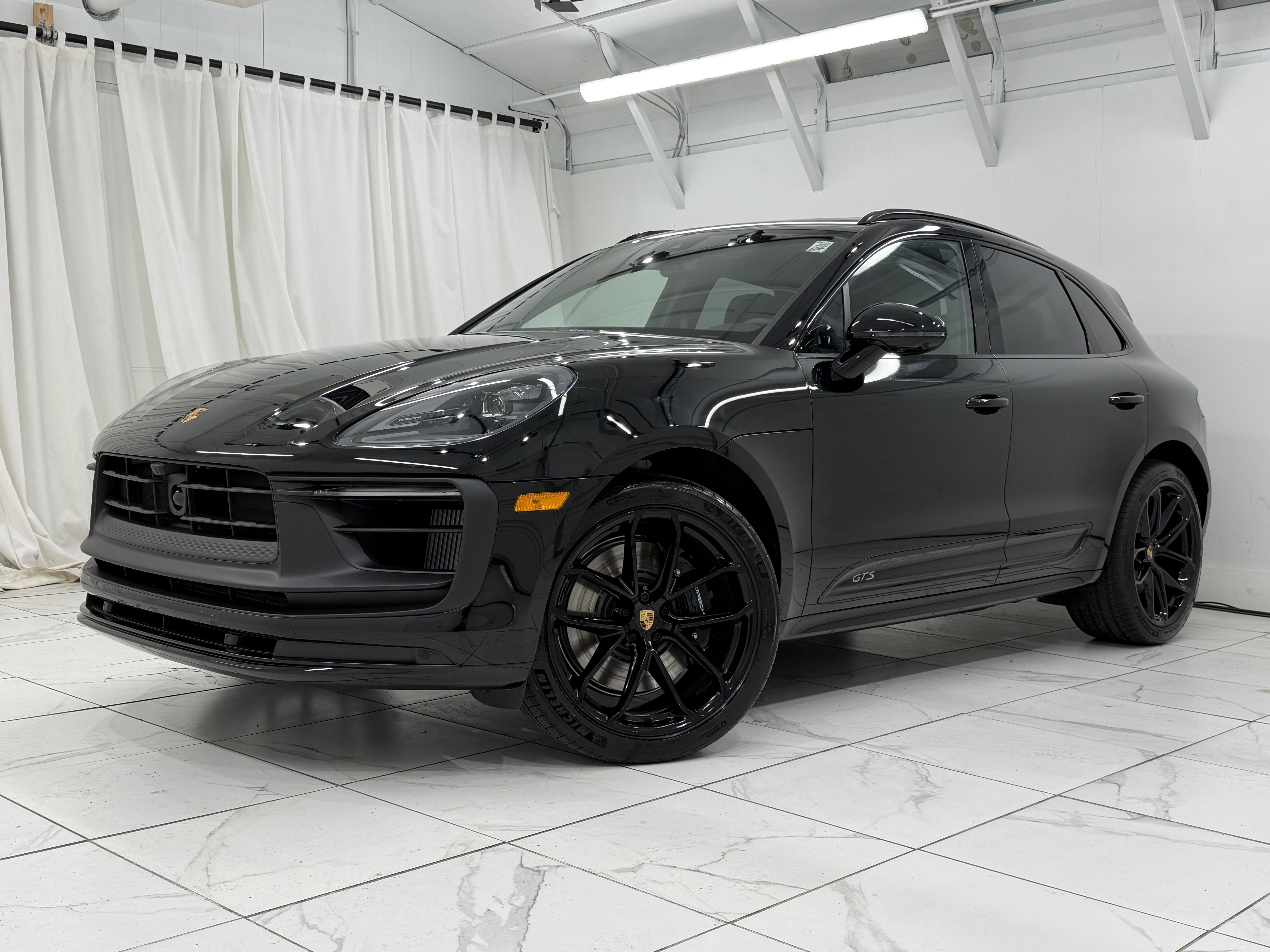 New 2026 Porsche Macan GTS image 6