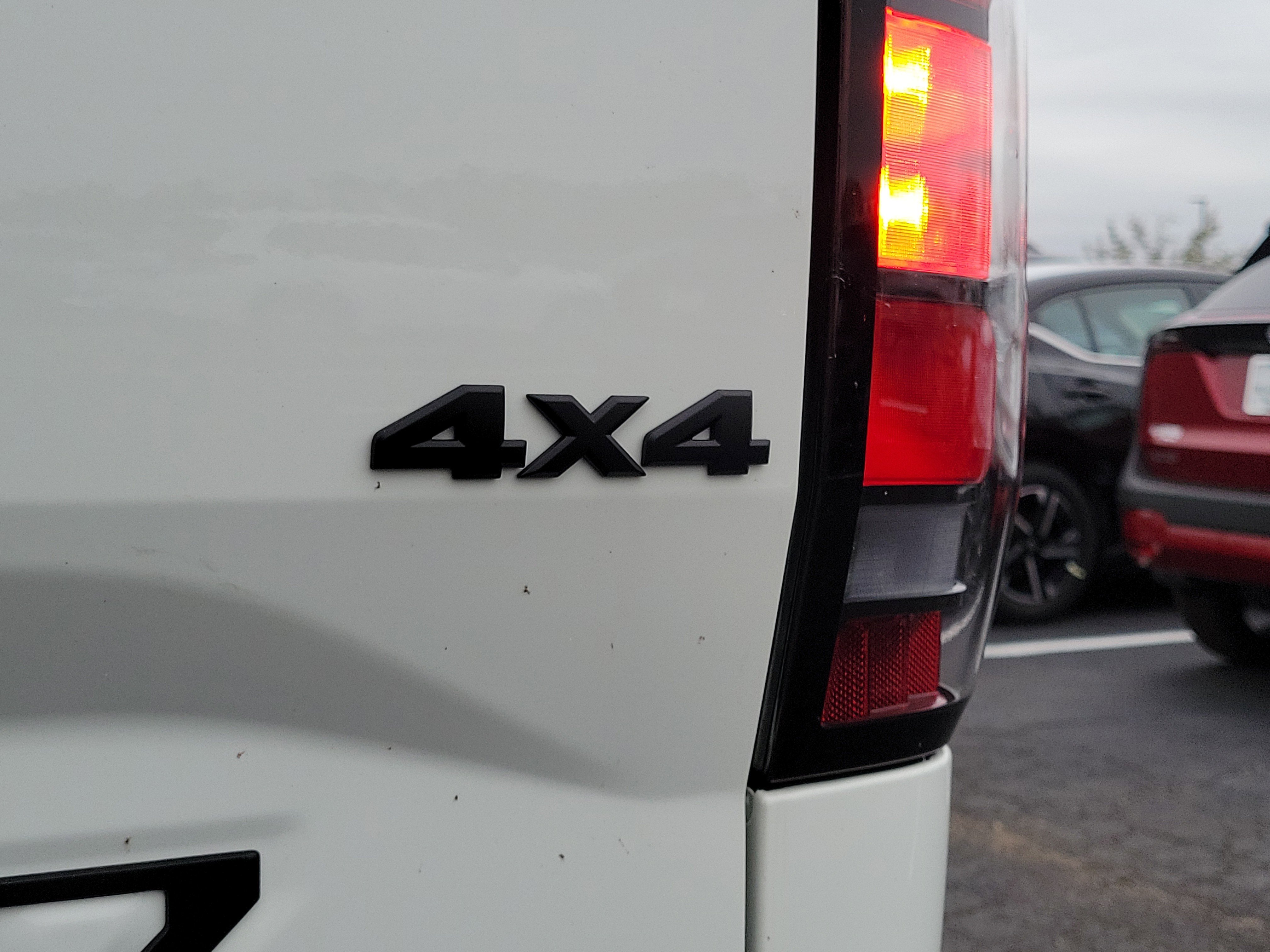New 2026 Nissan Frontier SV image 7