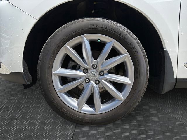 Used 2024 Acura RDX SH-AWD image 13