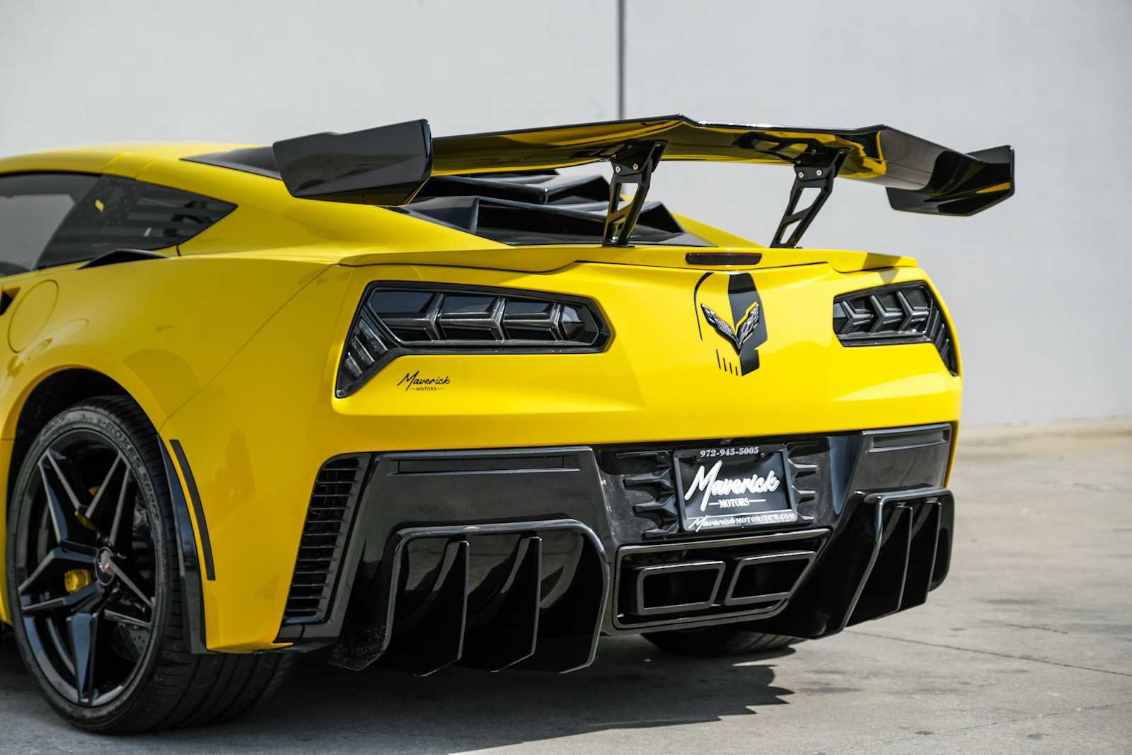 Used 2015 Chevrolet Corvette Z06 w/ 3LZ Preferred Equipment Group image 53