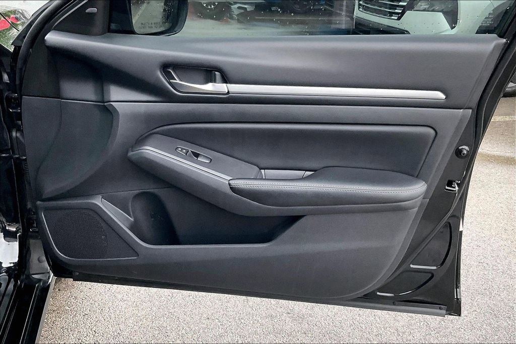Used 2022 Nissan Altima 2.5 SV image 25