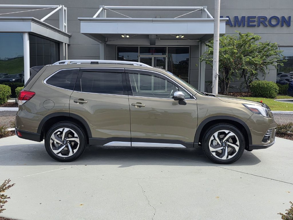 Used 2024 Subaru Forester Touring AWD/4WD image 36