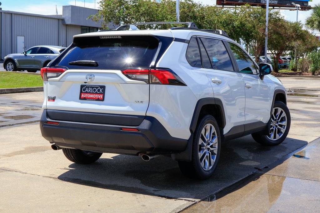 Used 2023 Toyota RAV4 XLE Premium FWD image 3